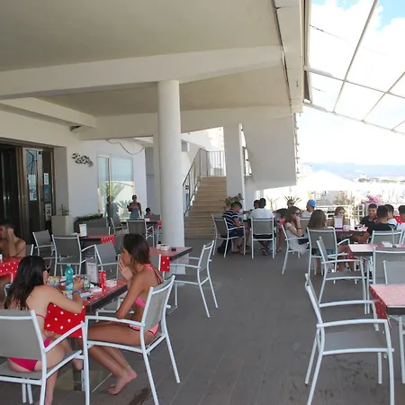 Villabeachcity 4*