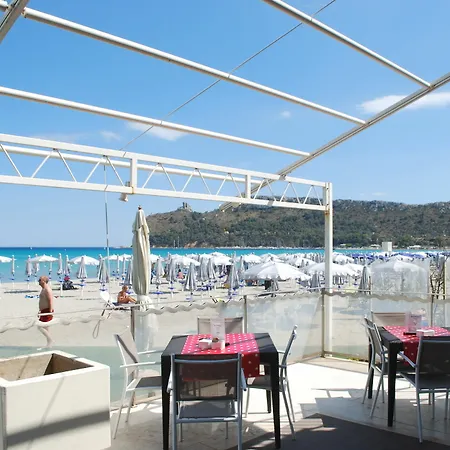 Villabeachcity 3*